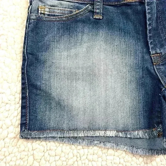ALLEN B Faded Bleached Midrise Stretch Raw Hem Denim Jean Shorts Size 2 - Picture 10 of 13